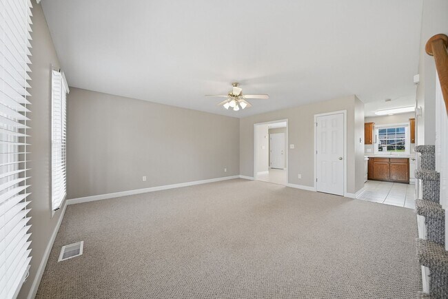 Building Photo - Hollar Duplex Conover