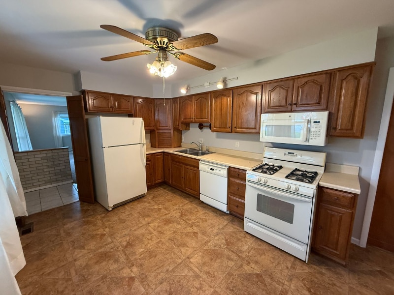 Building Photo - 4221 Lynwood Ct