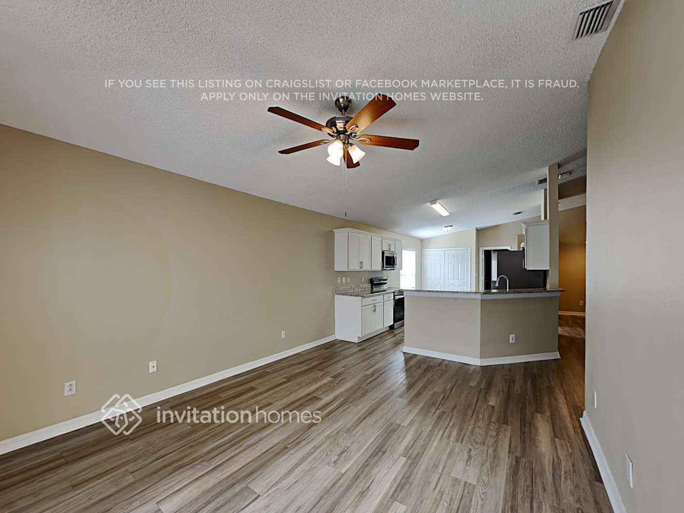 Building Photo - 2115 Bayhill Dr