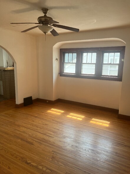 Building Photo - 816 Wright Ave
