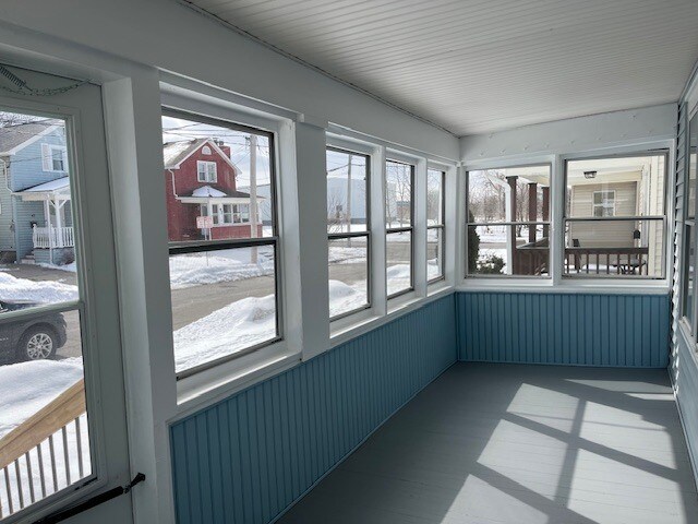Sunroom - 40 Virginia St