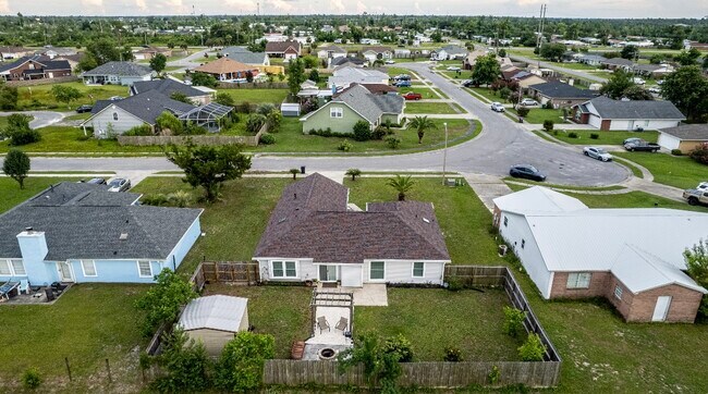 Building Photo - 140 Byrd Dr