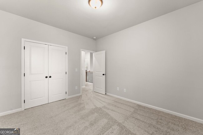 Building Photo - 4656 Silver Oak Dr