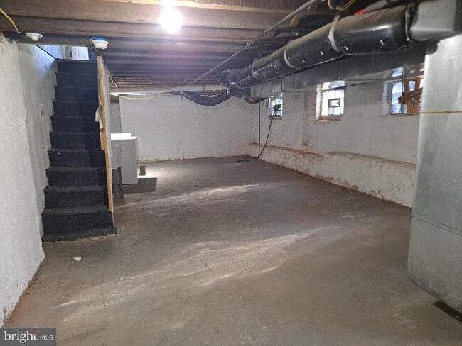 Building Photo - 1100 Green St