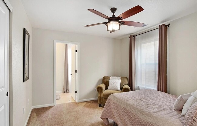 Building Photo - 912 McMurdo Cir