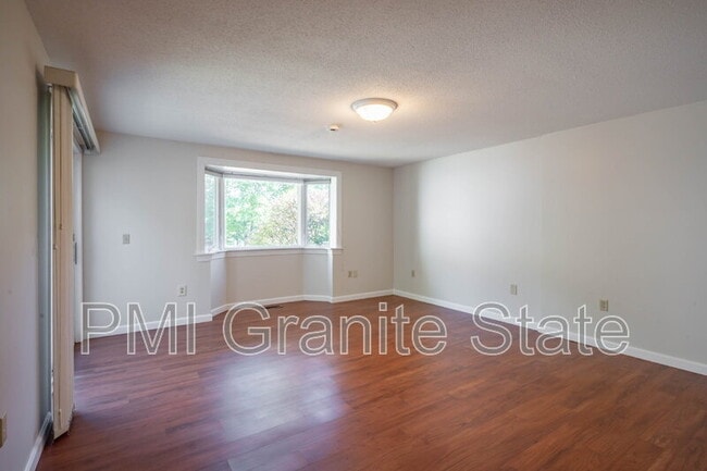 Building Photo - 44 Walden Pond Dr