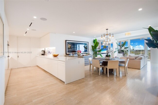 Building Photo - 9001 Collins Ave