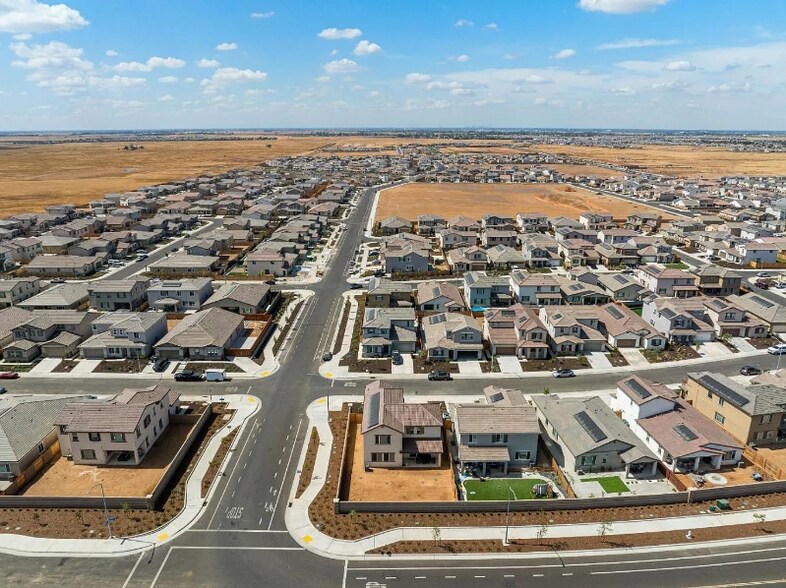 Building Photo - 12783 Crossbill Wy