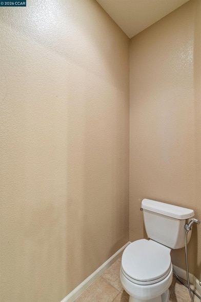 Building Photo - 350 Caroni St