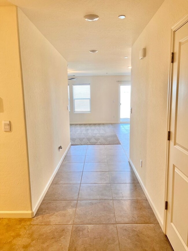 Building Photo - Spacious 4 Bedroom Home  – Solar & Pest Co...