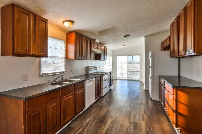 Building Photo - 172 Kid Ranch Ln