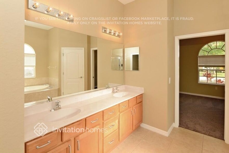 Building Photo - 12408 Natureview Cir