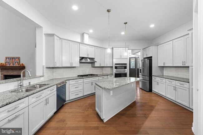 Building Photo - 105 Samjan Cir