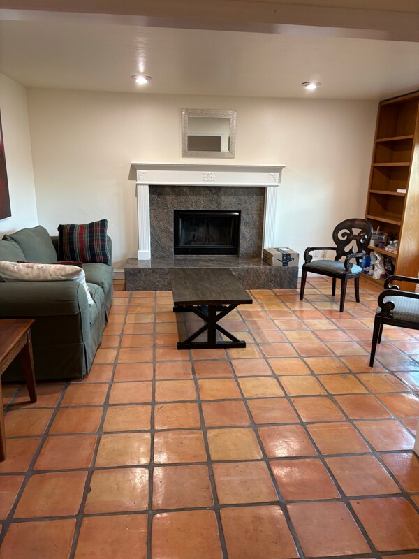 Building Photo - 520 Linford Pl