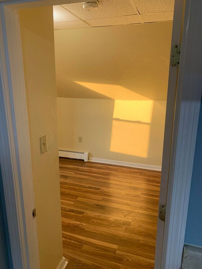 Building Photo - 6 S Harlem St