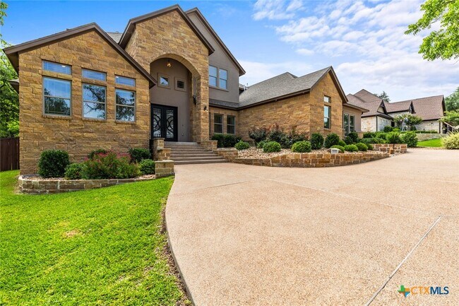 Building Photo - 1605 Alta Vista Loop