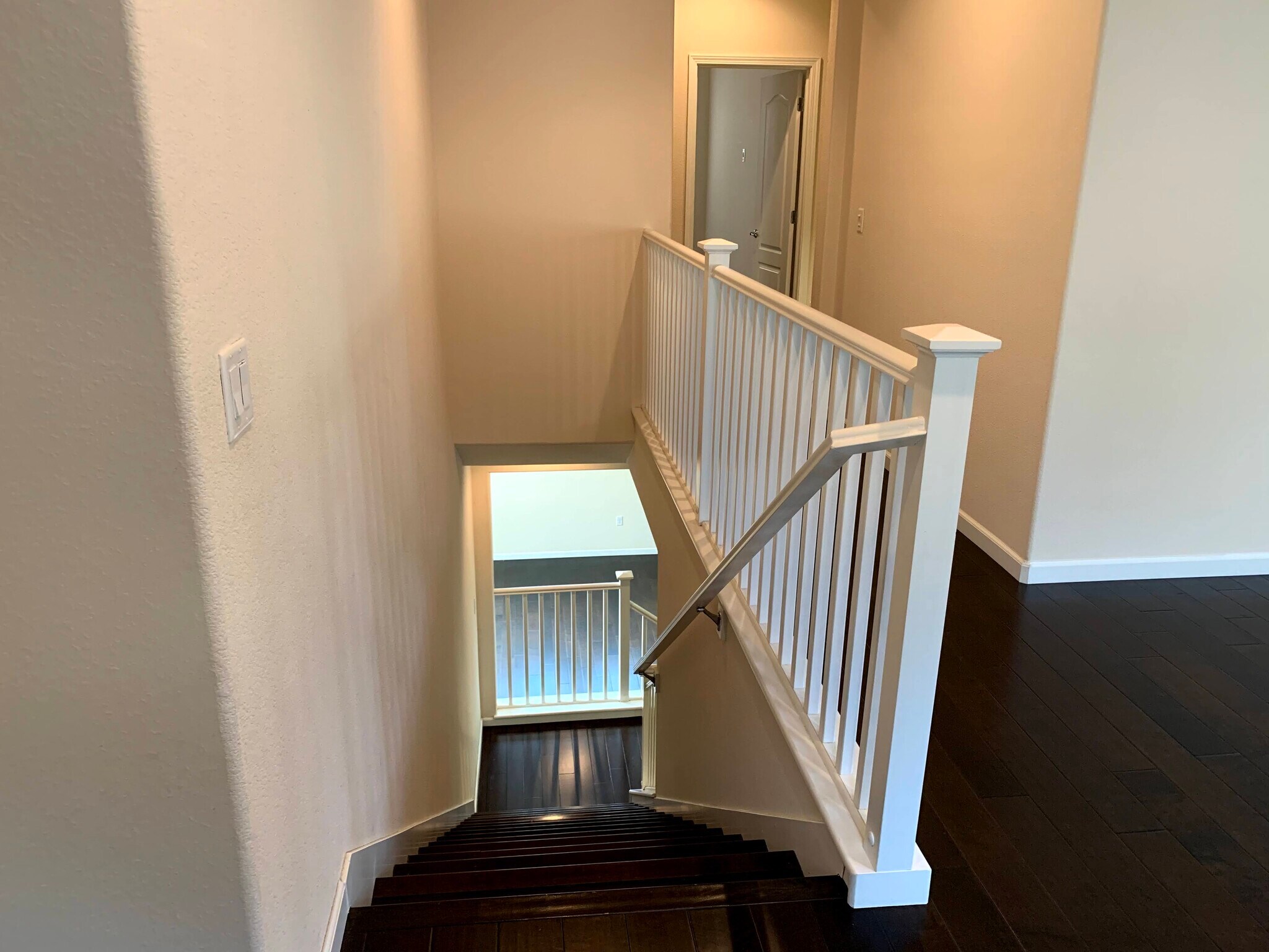 2nd Floor - 5853 Flora Cmn
