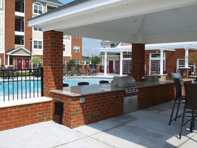 Building Photo - B3 | 2 Bed 2 Bath | 1244 sf | $1920 - $2207 | 6 to 15 month lease terms