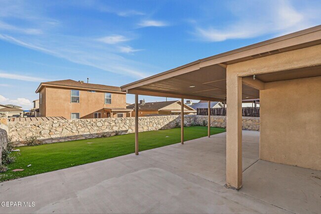 Building Photo - 11864 Mesquite Rock Dr