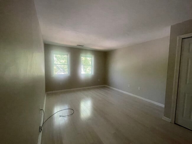 Building Photo - 3009 Hockley Dr