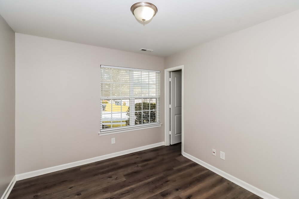 Building Photo - 5012 Broad Leaf Ct