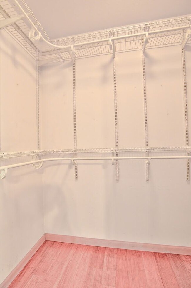 Building Photo - Lovely Home located in Oak Harbor and Ready for a New Tenant!