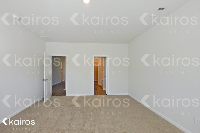 Building Photo - 3452 Bridgewood Dr