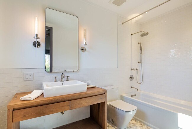 Building Photo - 291 Brick Kiln Rd