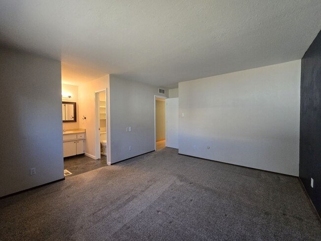 Building Photo - 506 Ridgecrest Ave