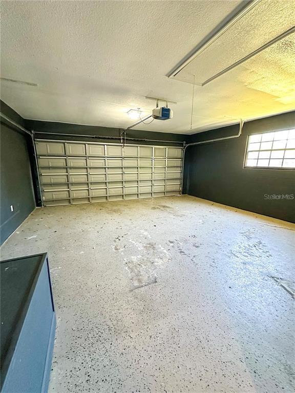 Building Photo - 1302 SE 18th Pl