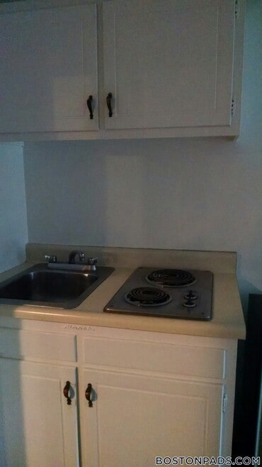 Building Photo - 854 Beacon St