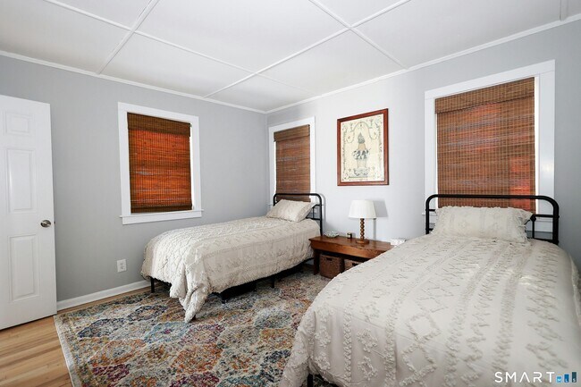 Building Photo - 6 Indian Ave