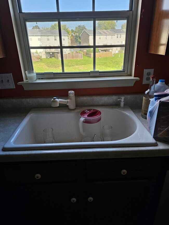 Farm white sink in kitchen - 130 Little River Dr