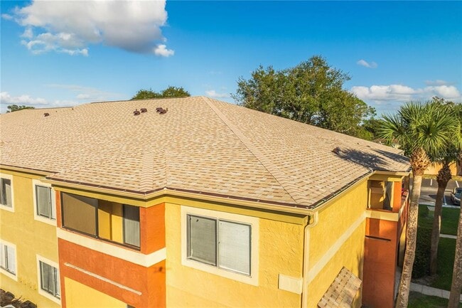 Building Photo - 646 Kenwick Cir