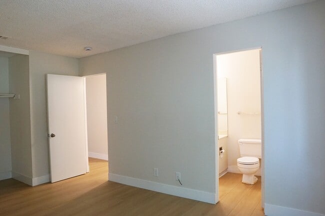 Building Photo - 51815 Avenida Martinez