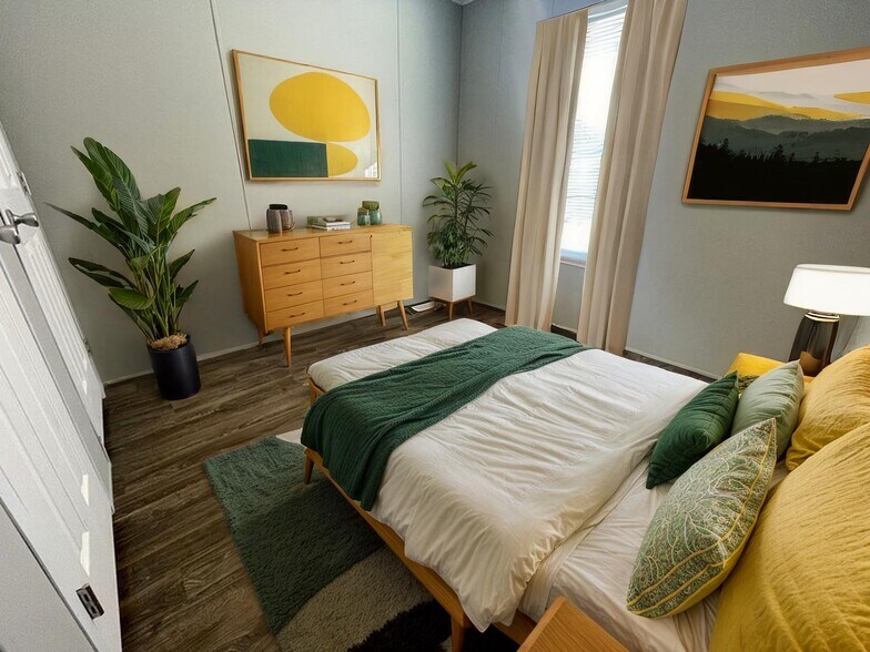 Building Photo - 38064 Leverette Ave