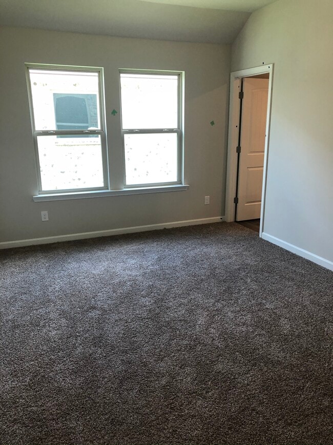 Building Photo - 28384 Longfellow Ln