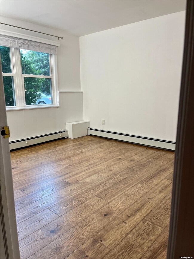 Building Photo - 772 Pulaski Rd