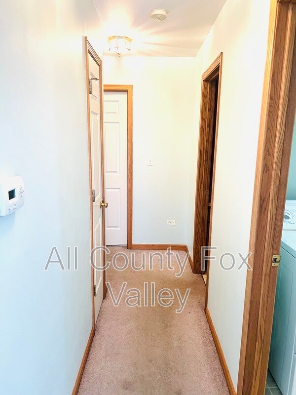 Building Photo - 16018 Fairfield Dr