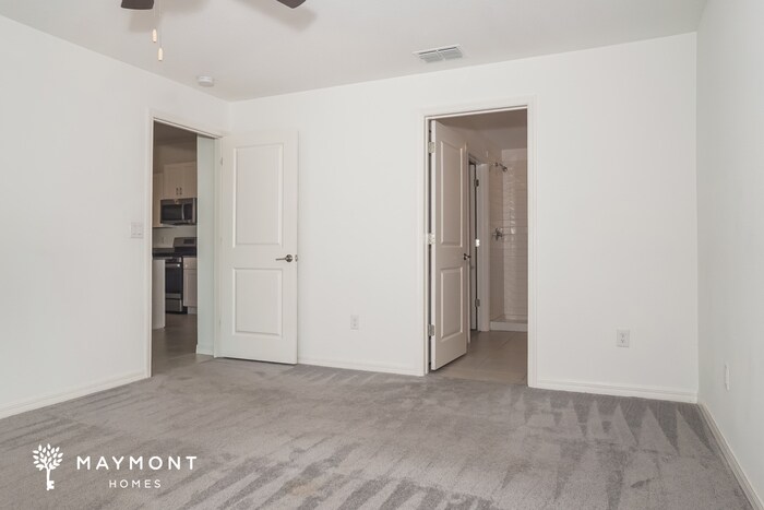 Building Photo - 4222 84th Ct E
