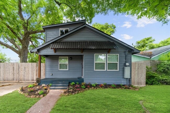 Primary Photo - 325 S Bell Dr