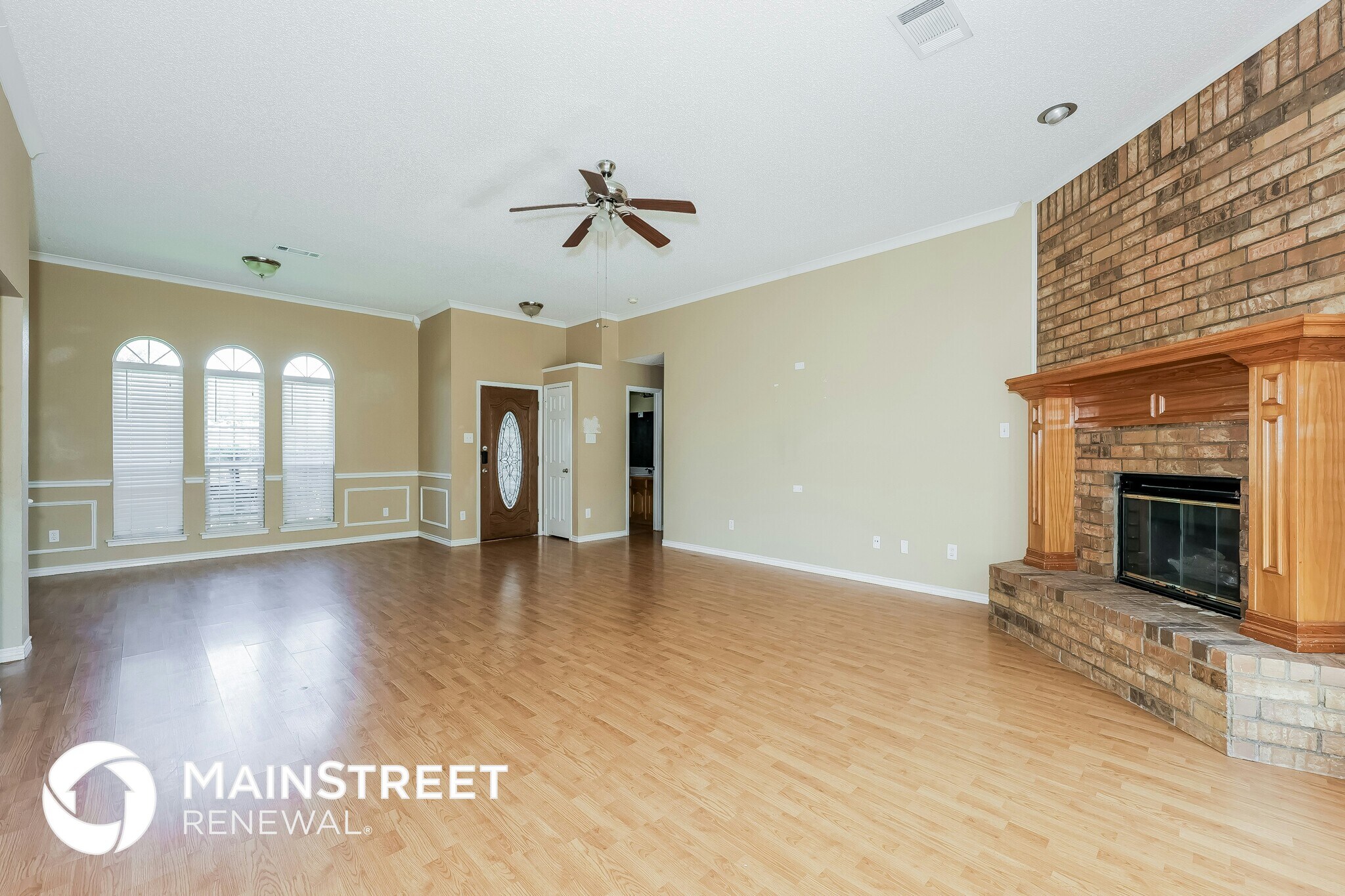 Building Photo - 740 Regalwood Dr