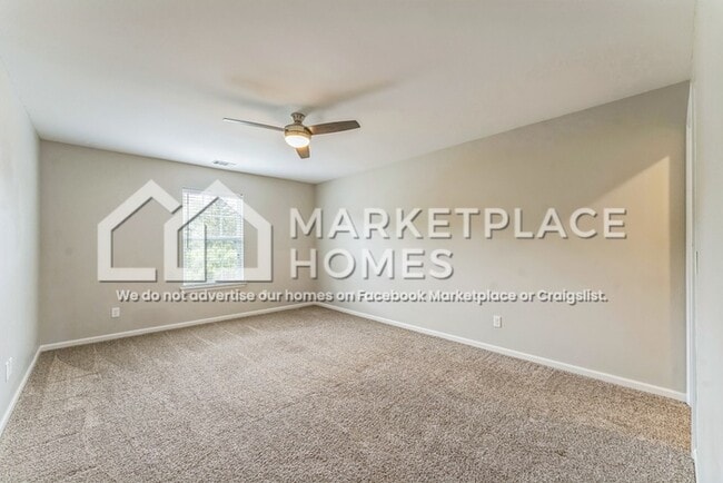 Building Photo - 517 Windsong Dr