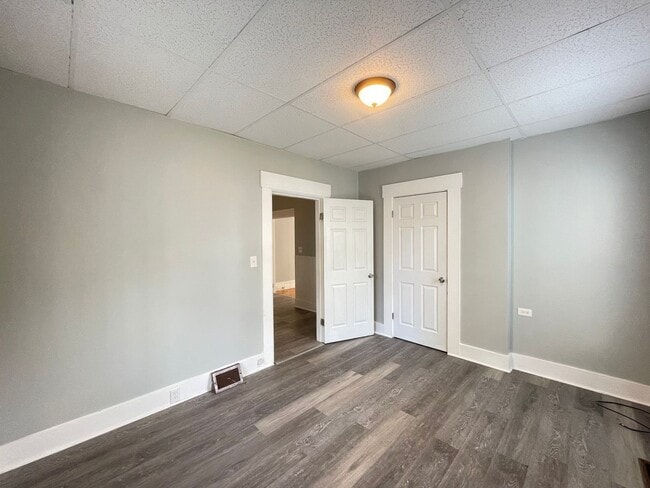 Building Photo - 31 Pennacook St