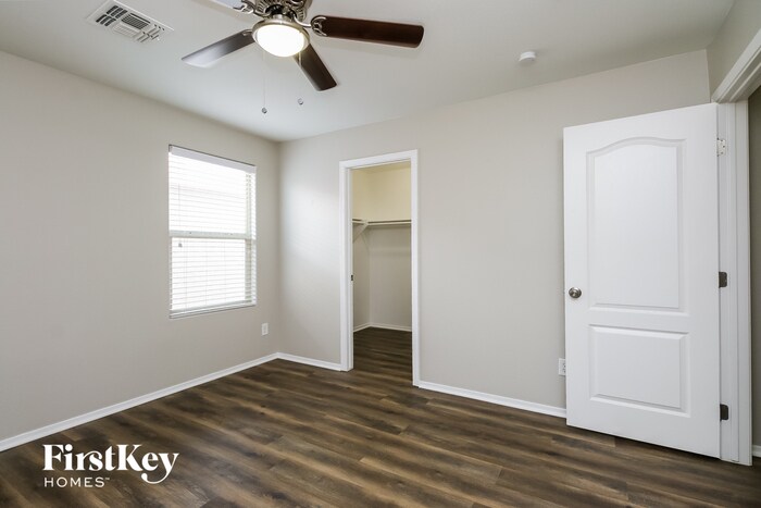 Building Photo - 1137 Leslie Cir