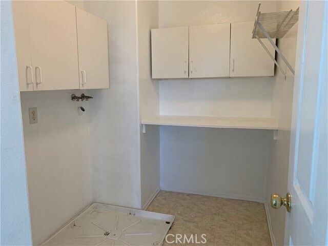 Building Photo - 16711 Escalon Dr