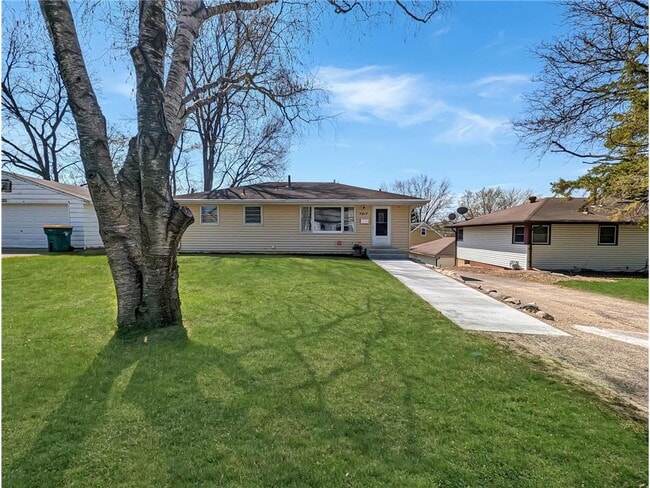 Building Photo - 5917 34th Ave N