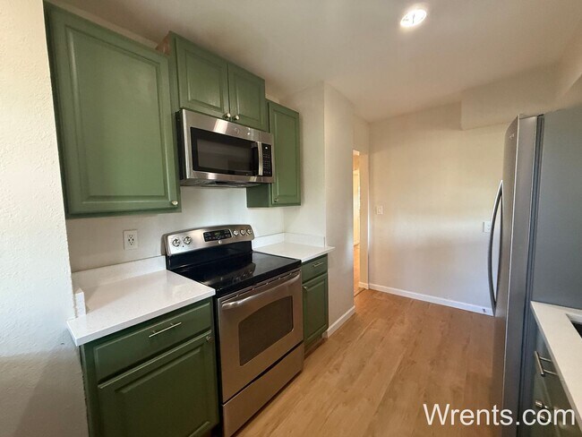 Building Photo - Cute 3 Bed/2 Bath Home Audubon area