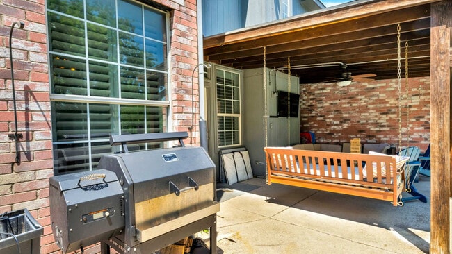 Building Photo - 3209 Normandy Dr