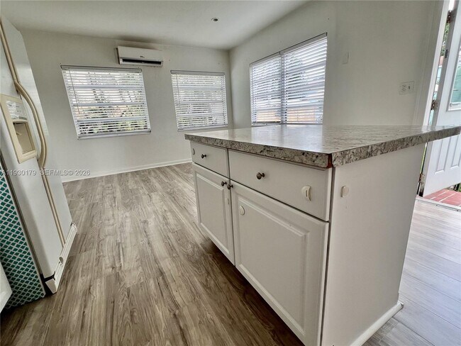 Building Photo - 2018 Jackson St